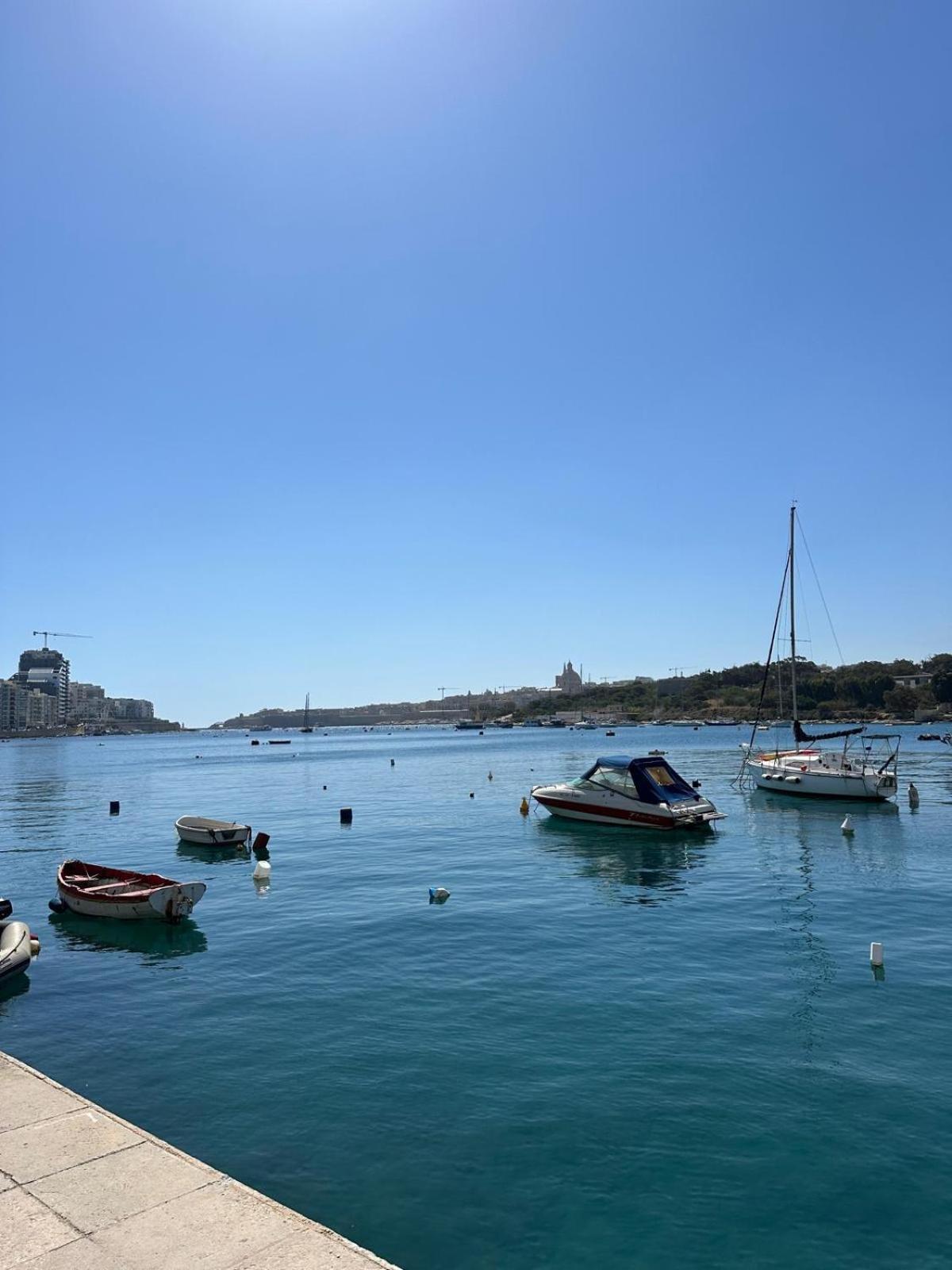 Modern Sliema Apartment Near Sea Bagian luar foto
